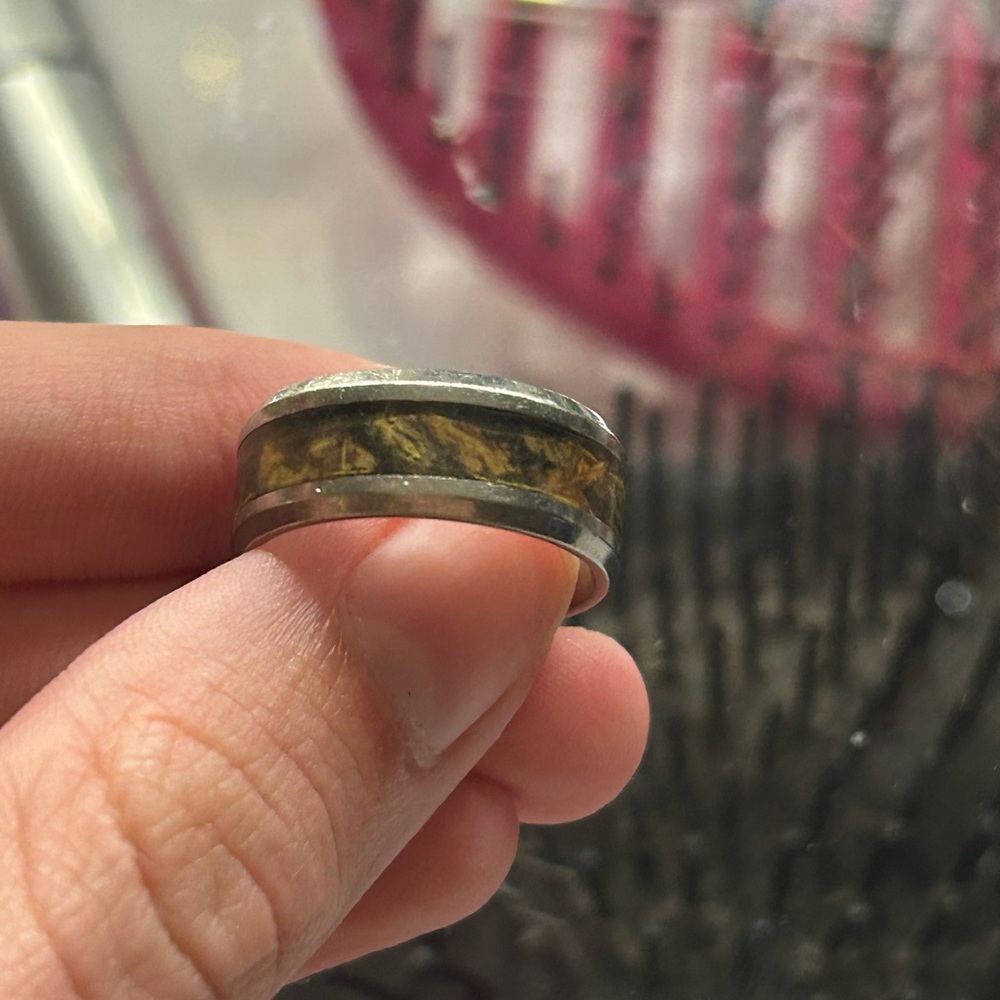 women’s camo engagement ring
